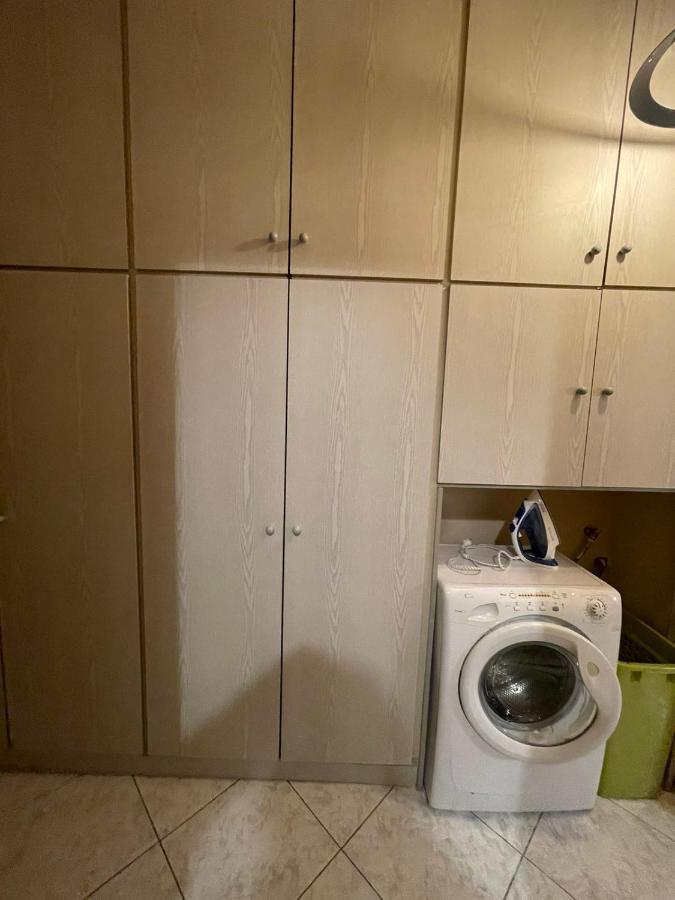 Nea Peramos Large Apartment Near The Beach Bagian luar foto