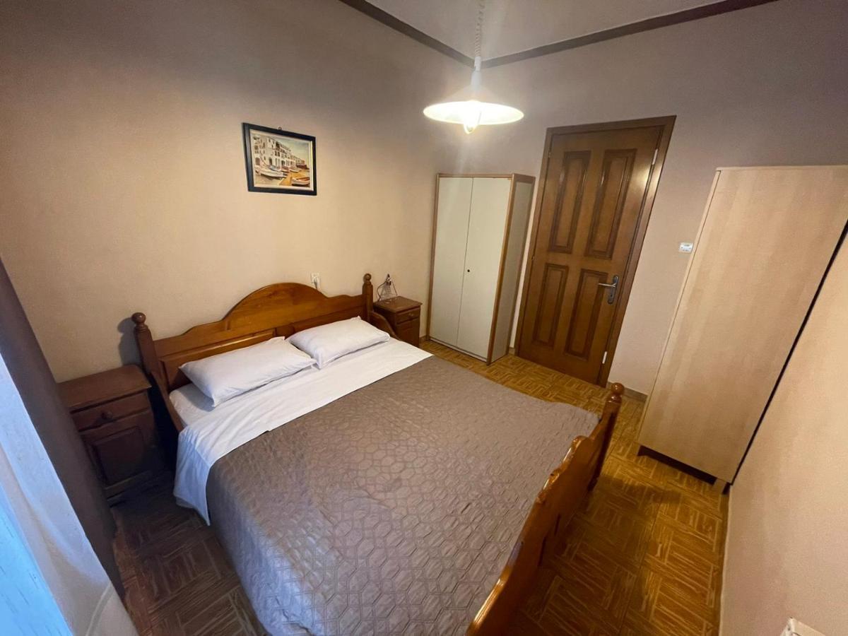 Nea Peramos Large Apartment Near The Beach Bagian luar foto