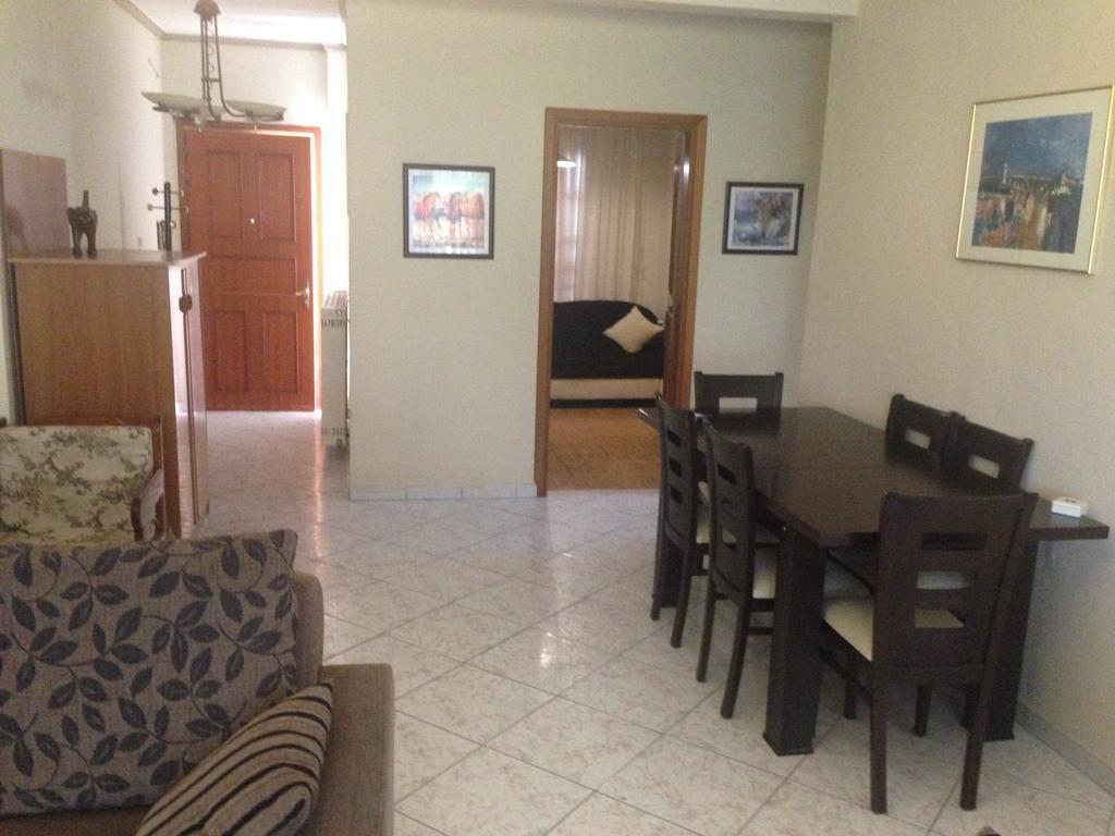Nea Peramos Large Apartment Near The Beach Bagian luar foto