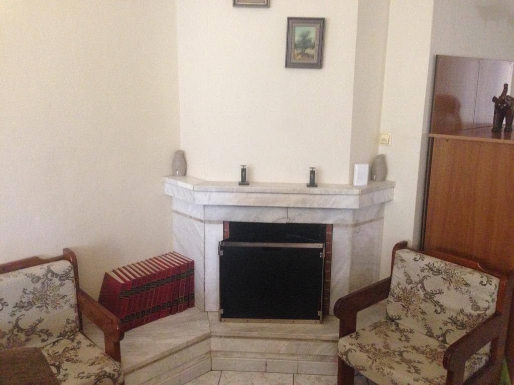 Nea Peramos Large Apartment Near The Beach Bagian luar foto